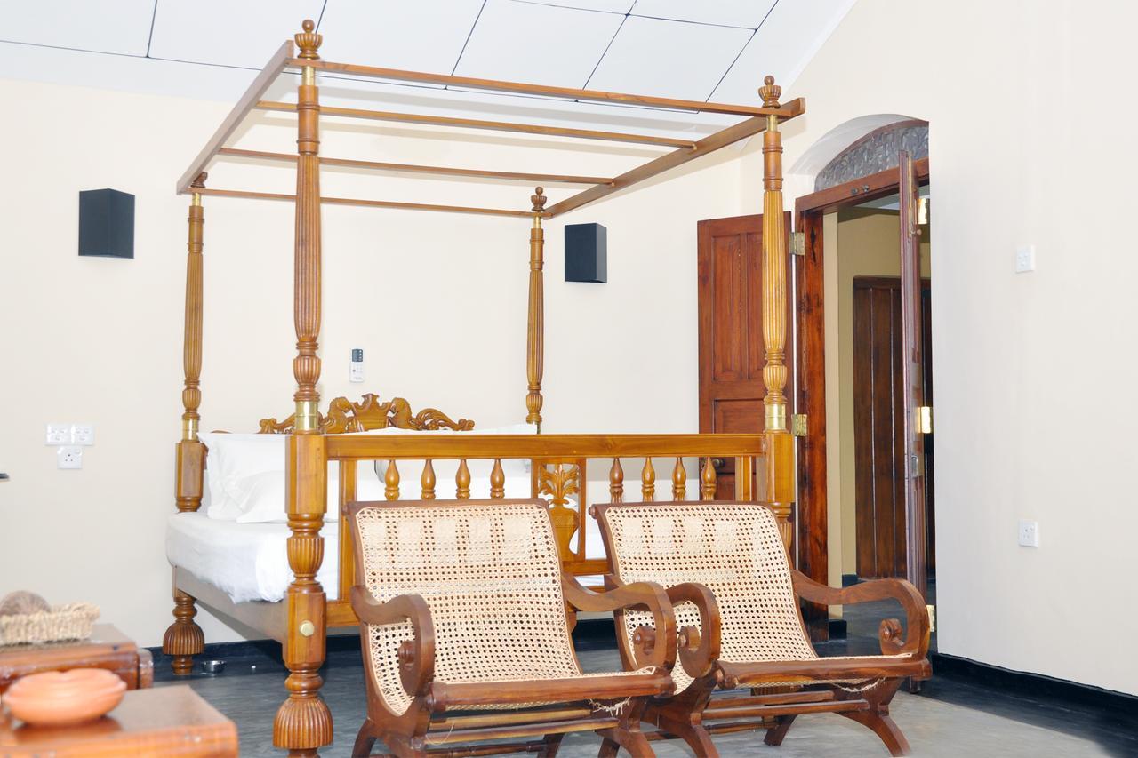 Hewittes Cottage Weligama Buitenkant foto